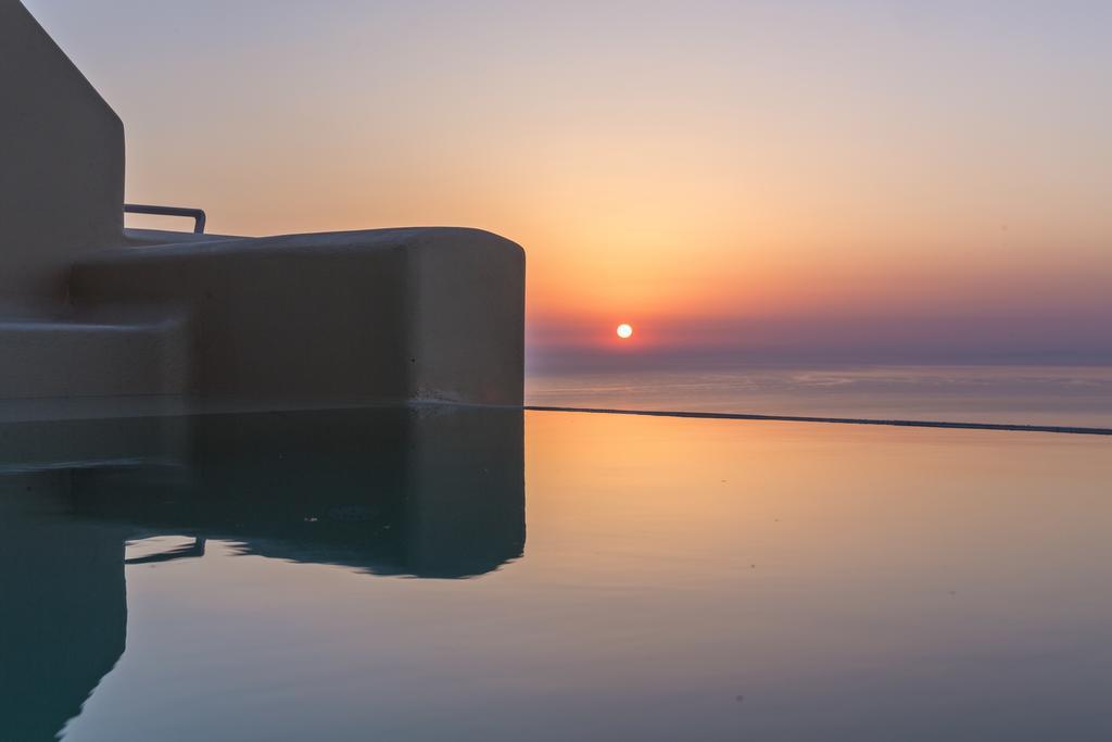 Skyfall - Adults Only 5* Pýrgos